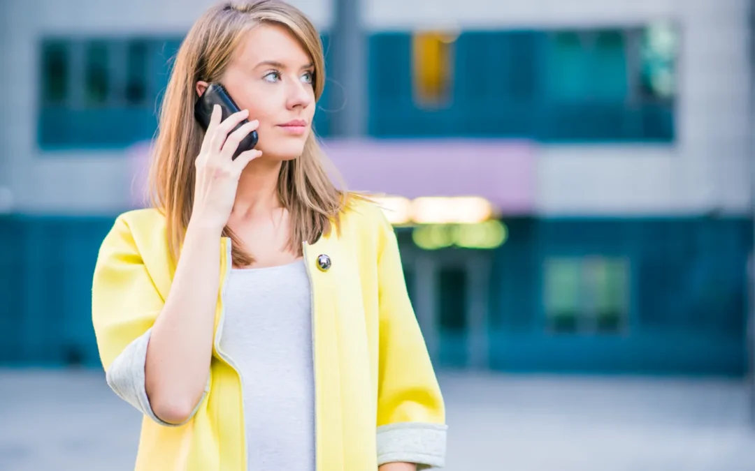 Wyświetlanie nazwy firmy zamiast numeru telefonu – przewodnik